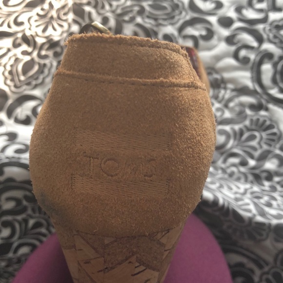 Sandles - Picture 2 of 2